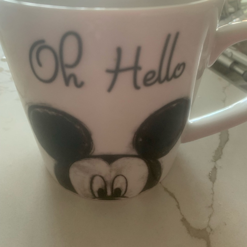 NWT disney mickey mouse 90th birthday mug
oh hello mickey mouse mug